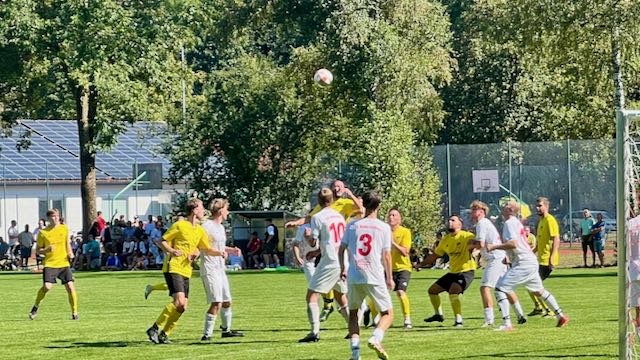 Volksfest-Derby in Niederviehbach: Wenn der August sein eigenes Drehbuch schreibt
